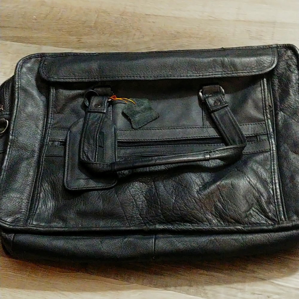 Excelle leather bag